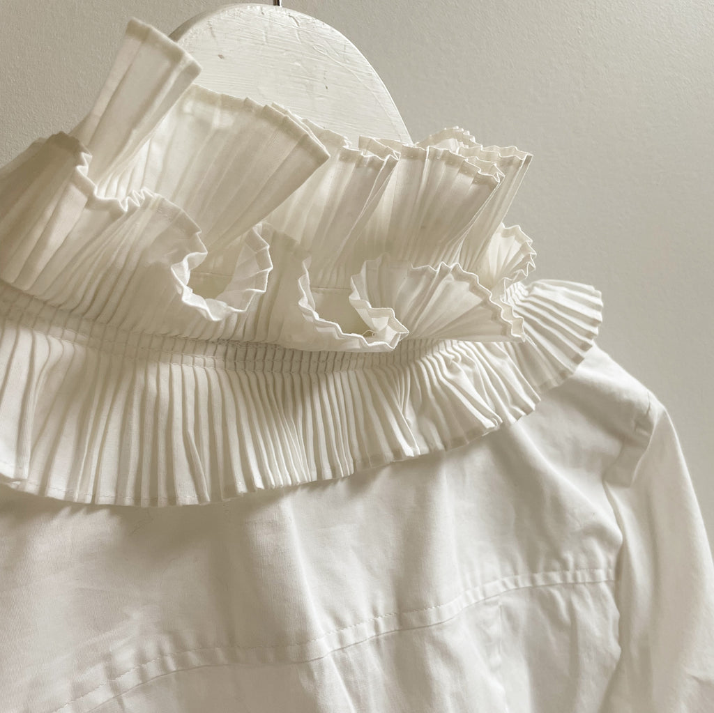 Cloud Pleated Ruffle Cotton Blouse