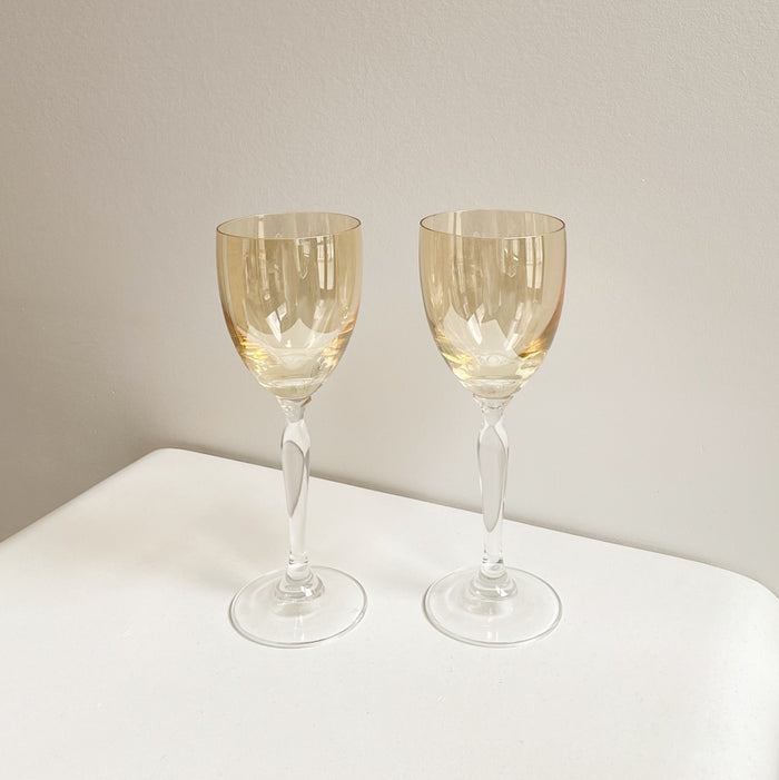 Delicate Honey Wine Glasses