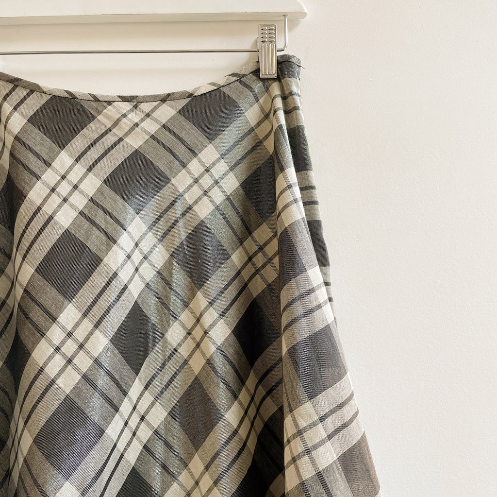 Monochrome Iridescent Plaid Kerchief Skirt