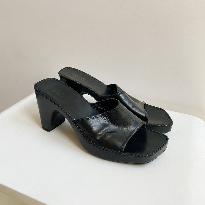 Onyx Leather Whipstitch Mule | Size 9