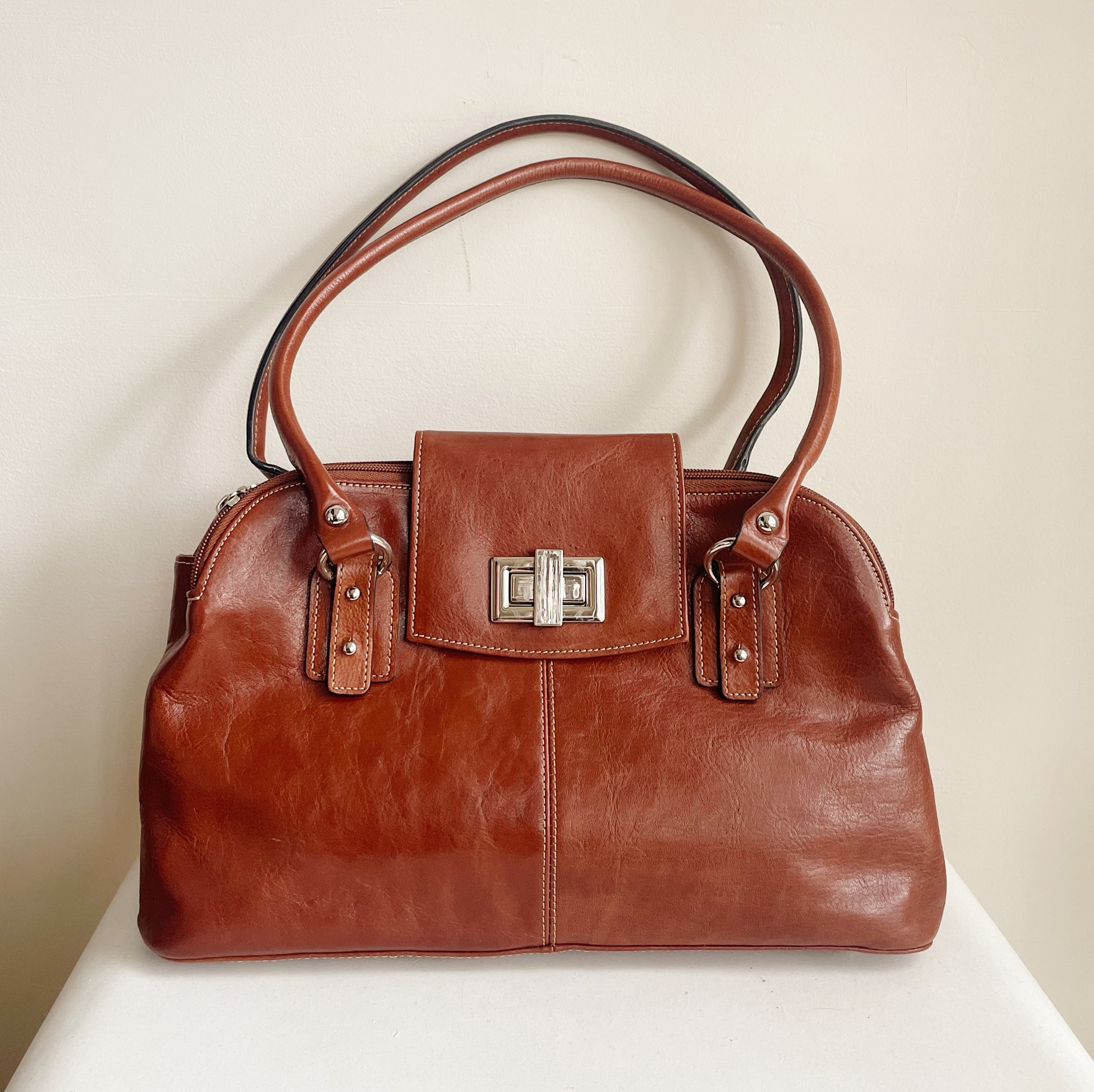 Auburn Danier Leather Shoulder Bag – Hey Jude