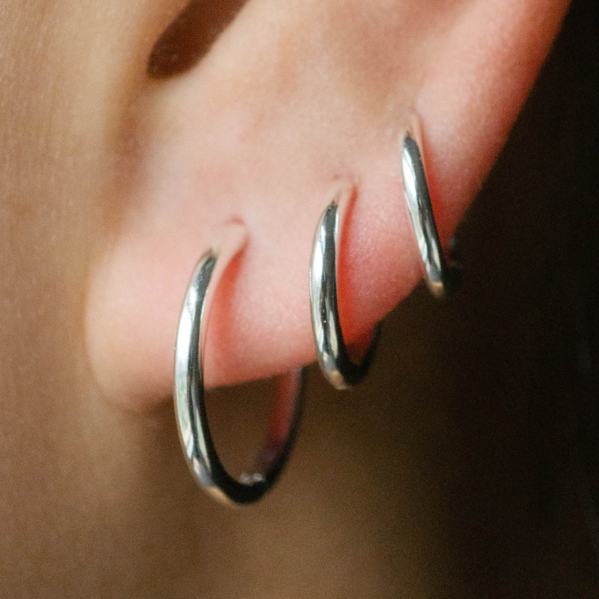 Foe & Dear | Everyday Hoops in Silver