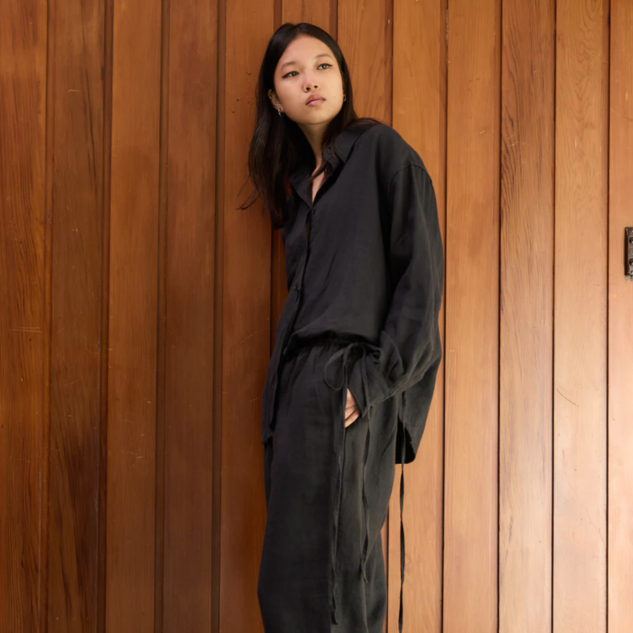 Deiji Studios | The Off Centre Tie Set in Black