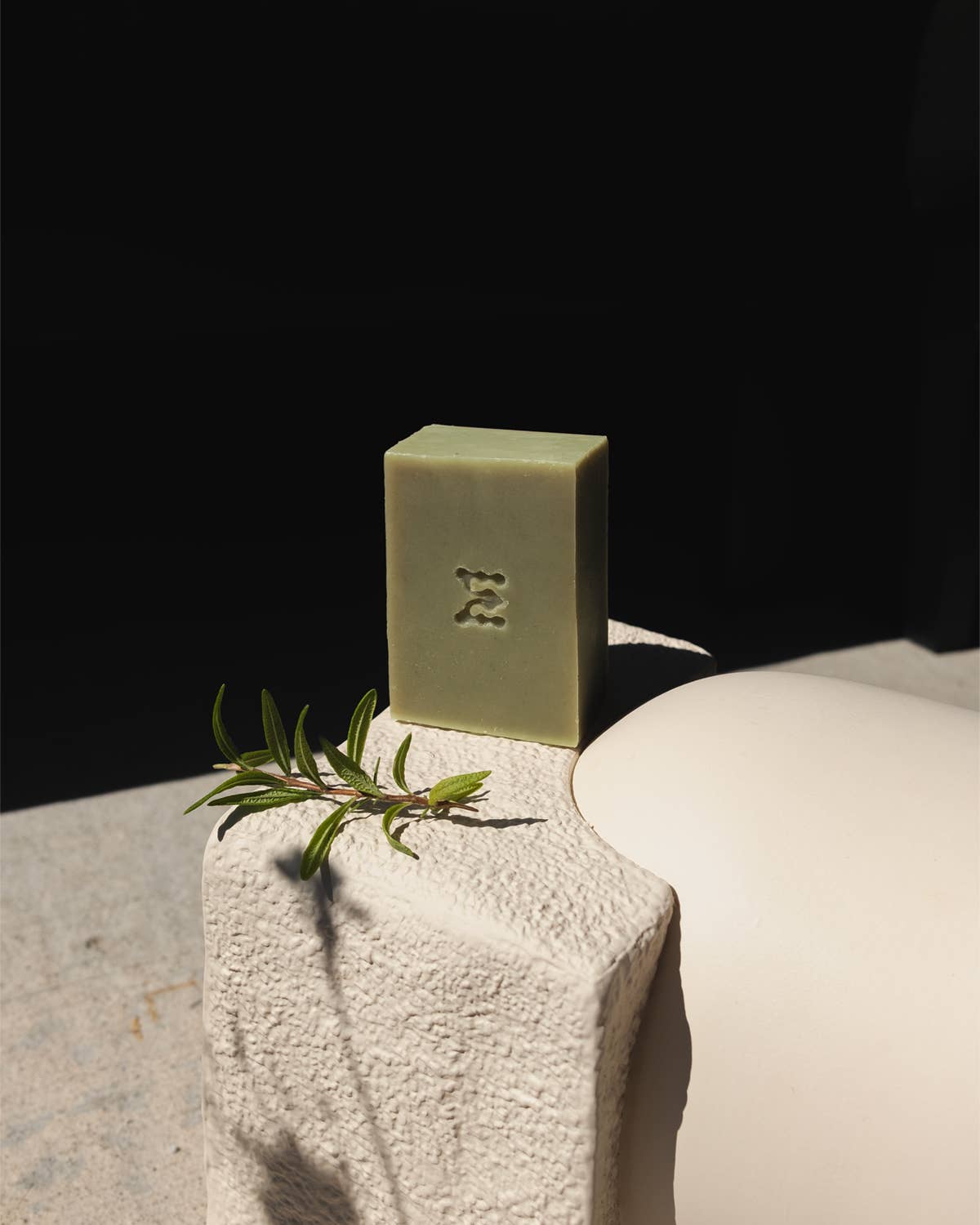 Momenti Botanicals | Rosemary Garden Soap Bar - Hey Jude