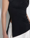 CUBIC - Slim-Fit One-Shoulder T-Shirt: Black / UN - Hey Jude