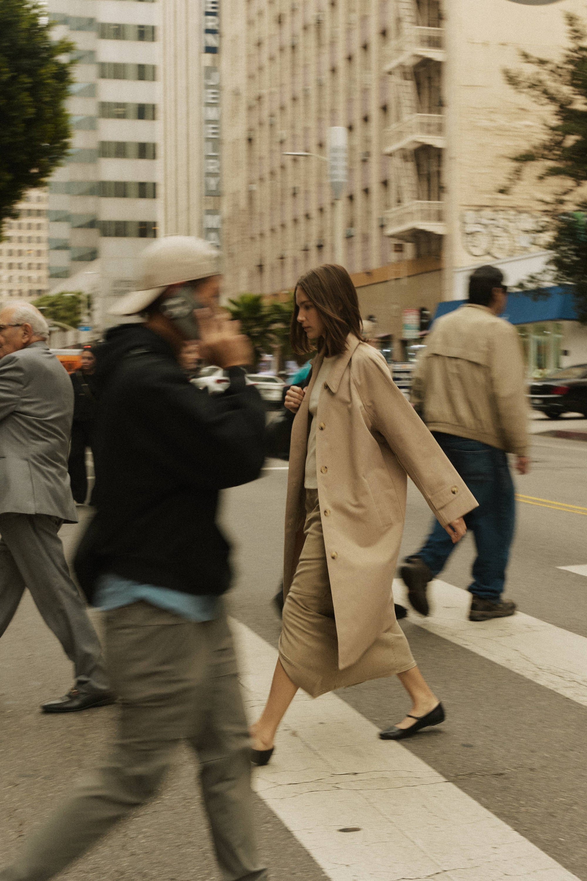 Mod Ref | Serena Pointed Collar Trench in Beige
