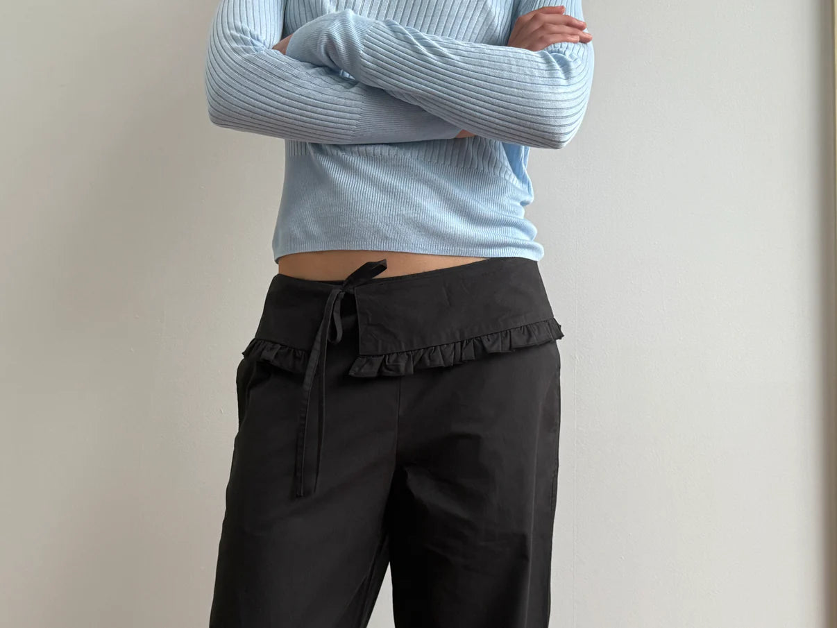 Deiji Studios | Flounce Belt Pant in Black - Hey Jude