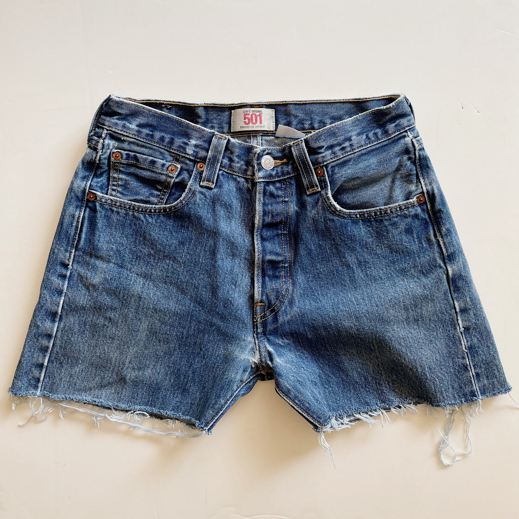 Vintage Levi’s 501 Denim Shorts | Size 27