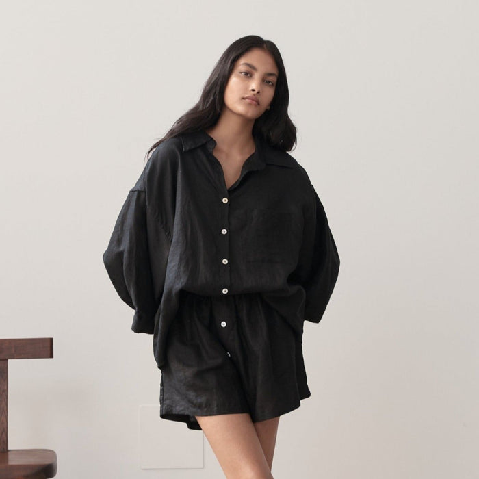 Deiji Studios | 03 Set in Deep Black